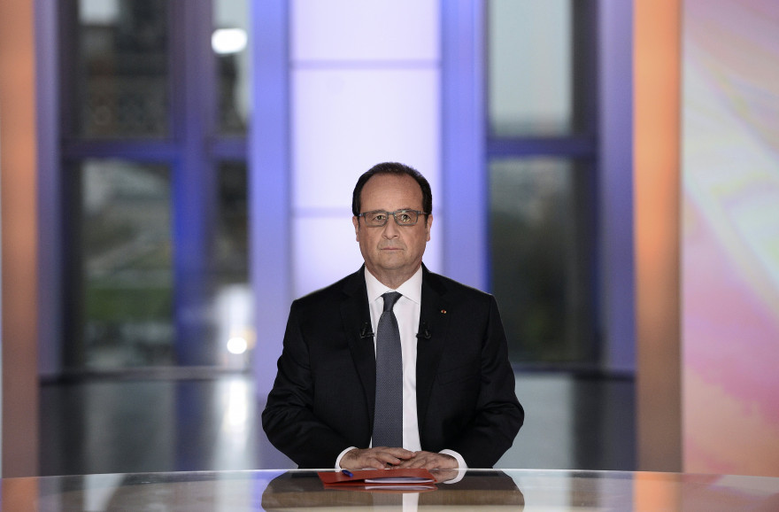François Hollande sur le plateau de France 2 pour l'émission "Dialogues Citoyens", le 14 avril 2016