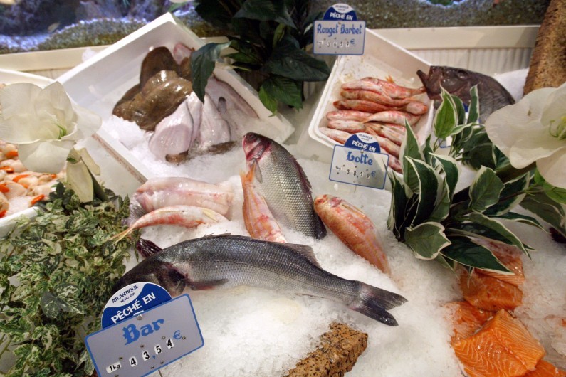 Les poissons sur les étals sont riches en oméga-3