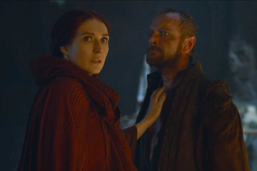 Melisandre and Béric Dondarrion dans la saison 3 de "Game of Thrones"