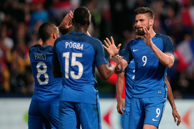 Dimitri Payet, Paul Pogba et Olivier Giroud en équipe de France, à Metz le 4 juin 2016
