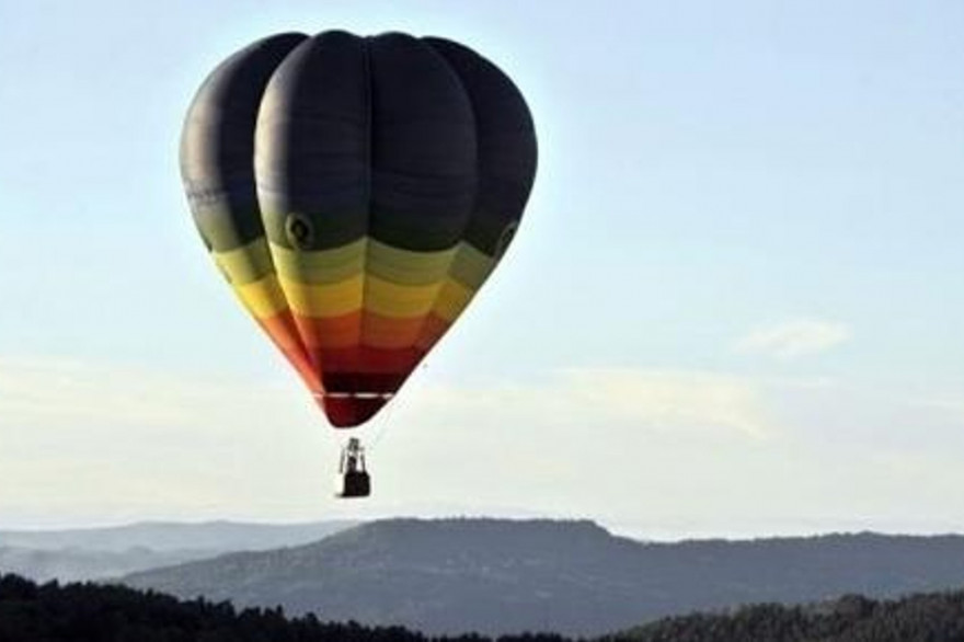 Une montgolfière (illustration)
