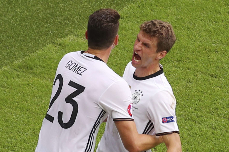 Mario Gomez et Thomas Müller en France en juin 2016