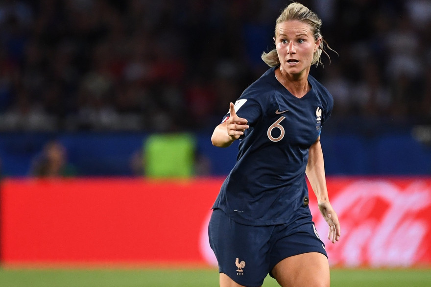 Amandine Henry, capitaine de l'équipe de France de football