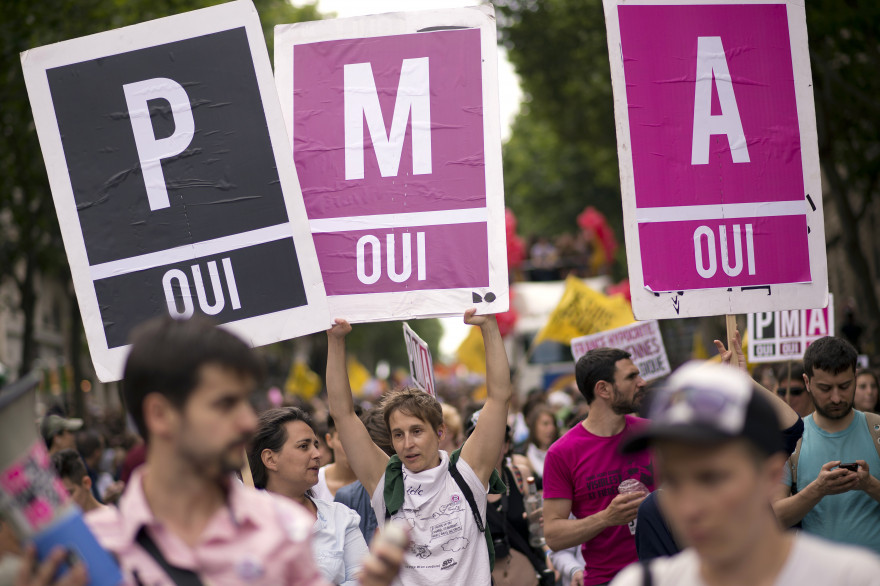 Les médecins pourront orienter leurs patientes vers des cliniques étrangères pour y subir une procréation médicalement assistée