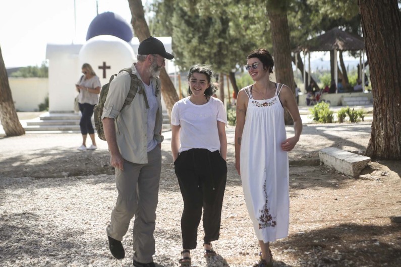 Maisie Wiliams, Lena Headey et Liam Cunningham ont visité un camp de réfugiés syriens fin juin.