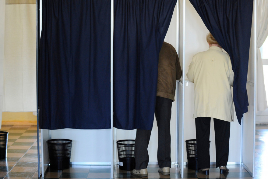 Un tiers des Français estiment qu'il y a un risque élevé d'être exposé au coronavirus en se rendant dans les bureaux de vote.