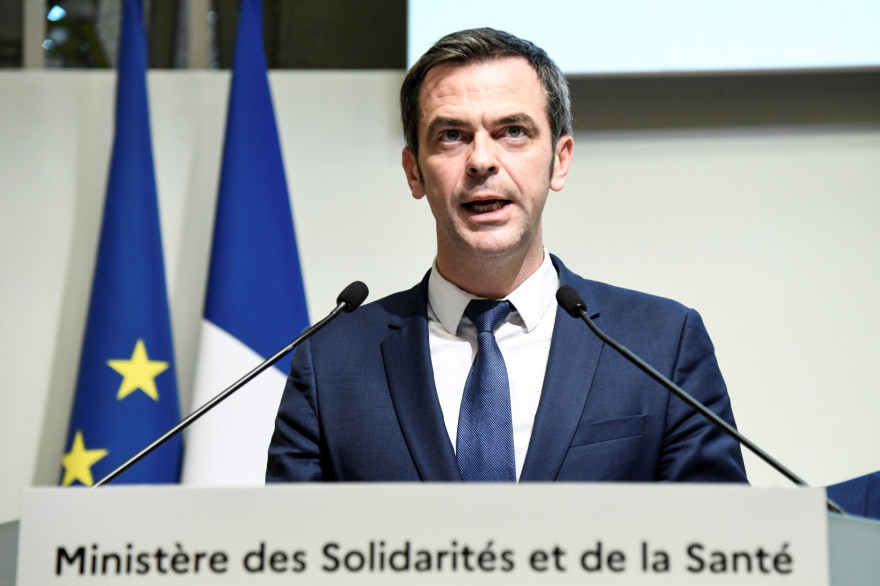 Olivier Véran, lors d'une conférence à Paris, le 6 mars 2020