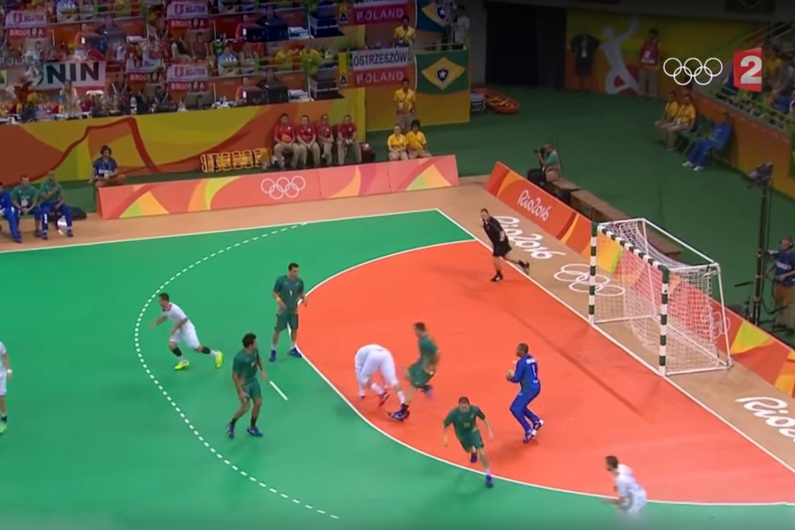 Le gardien brésilien de handball marque le plus beau but du tournoi