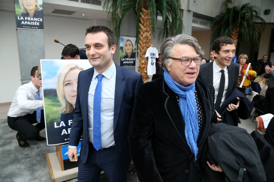 Florian Philippot et Gilbert Collard, lors d'un "déjeuner patriotique" à Nîmes le 3 mai 2016