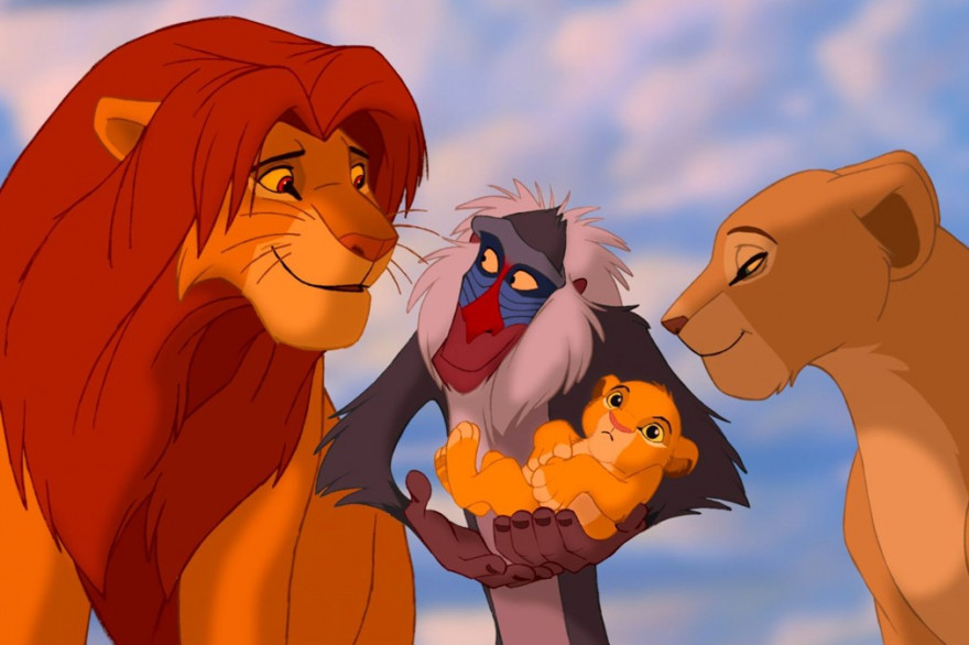 Simba autour de sa famille