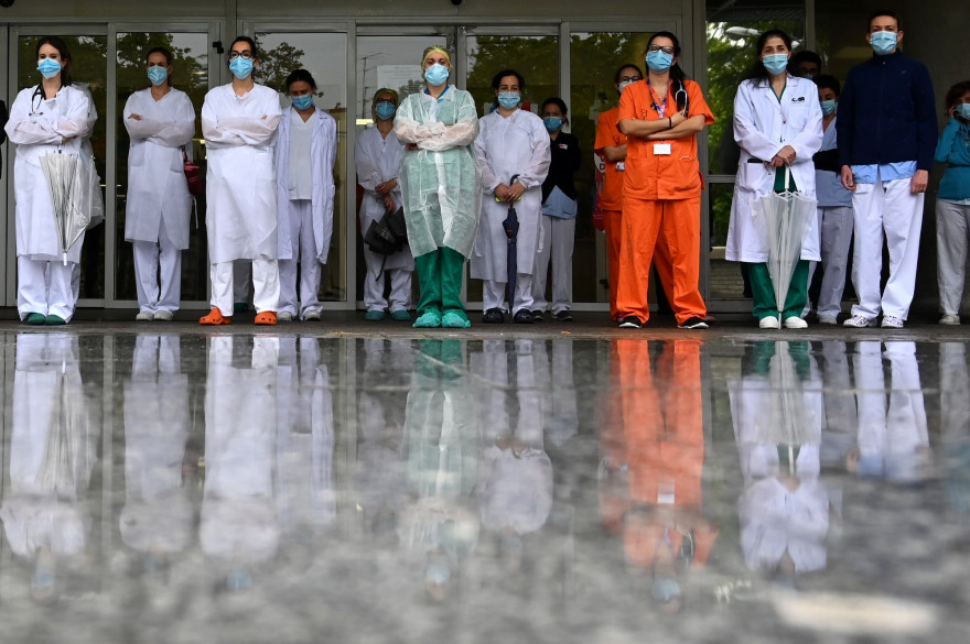 Le personnel soignant de l'hôpital de Madrid, le 14 mai 2020 (Espagne)