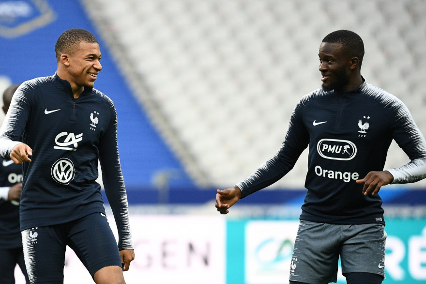 Kylian Mbappé et Tanguy Ndombele au Stade de France le 15 octobre 2018