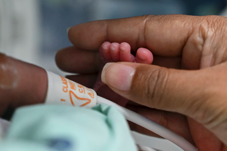Contaminée par le coronavirus, Diana Paola Angola a donné naissance à son fils Jefferson dans le coma en Colombie, le 25 juin 2020.
