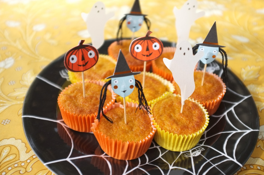 La recette de muffins orange carotte sans gluten pour Halloween
