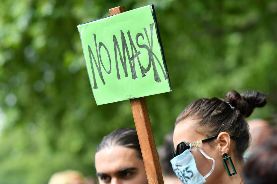 Une manifestation contre le port du masque obligatoire