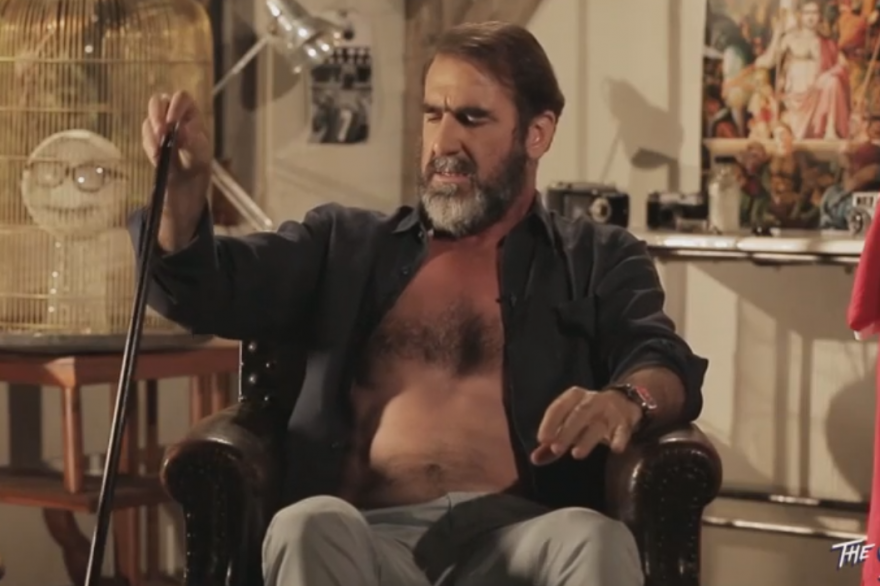 Éric Cantona conseille à François Hollande de "muscler sa popularité"
