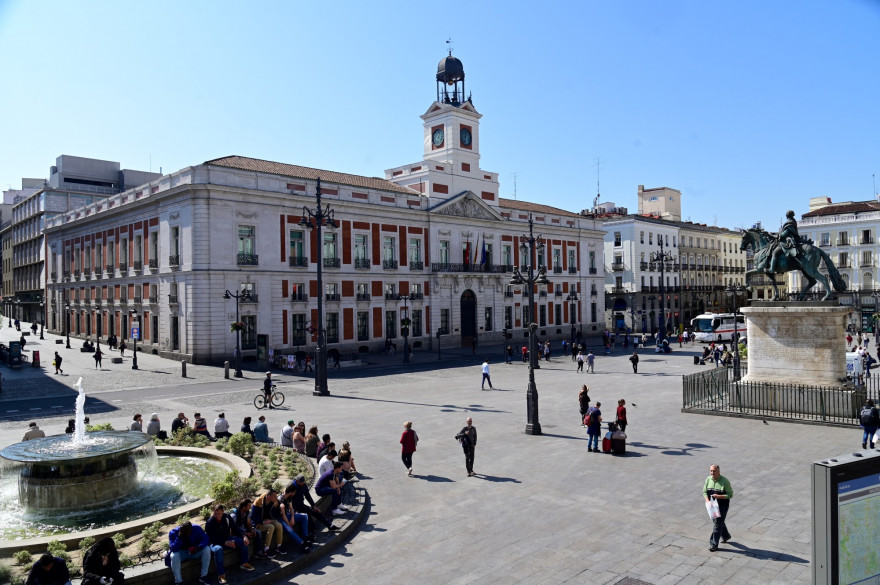 La place de la Puerta del Sol, à Madrid, en mars 2020