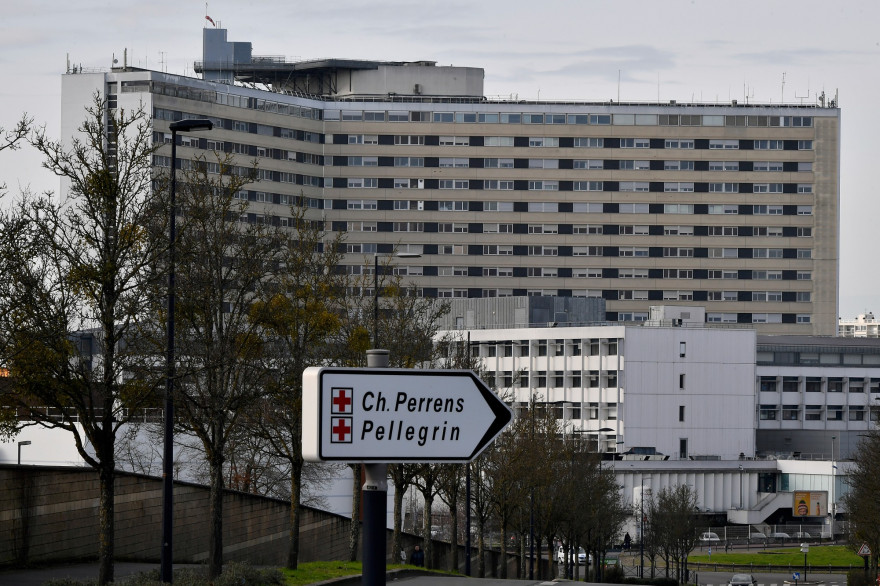 Un patient a été retrouvé mort dans les toilettes du CHU de Bordeaux trois jours après sa disparition.