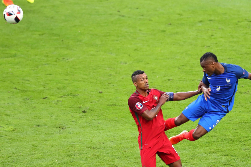 Patrice Évra en finale de l'Euro 2016 le 10 juillet dernier