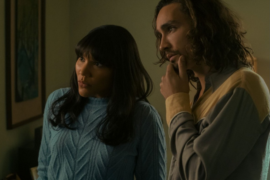 Allison (Emmy Raver-Lampman) et Klaus (Robert Sheehan) face aux mystères du final d'"Umbrella Academy"