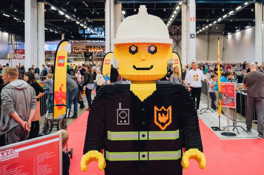 Une figurine Lego, lors d'un salon à Helsinki, le 28 septembre 2019.
