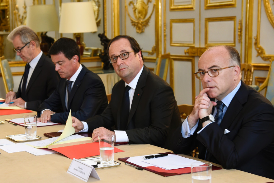 Manuel Valls, François Hollande et Bernard Cazeneuve, le 27 juillet 2016