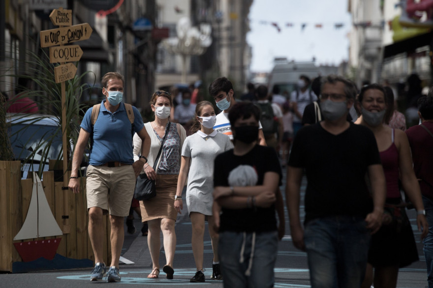 Des personnes portant le masque à Nantes (illustration).