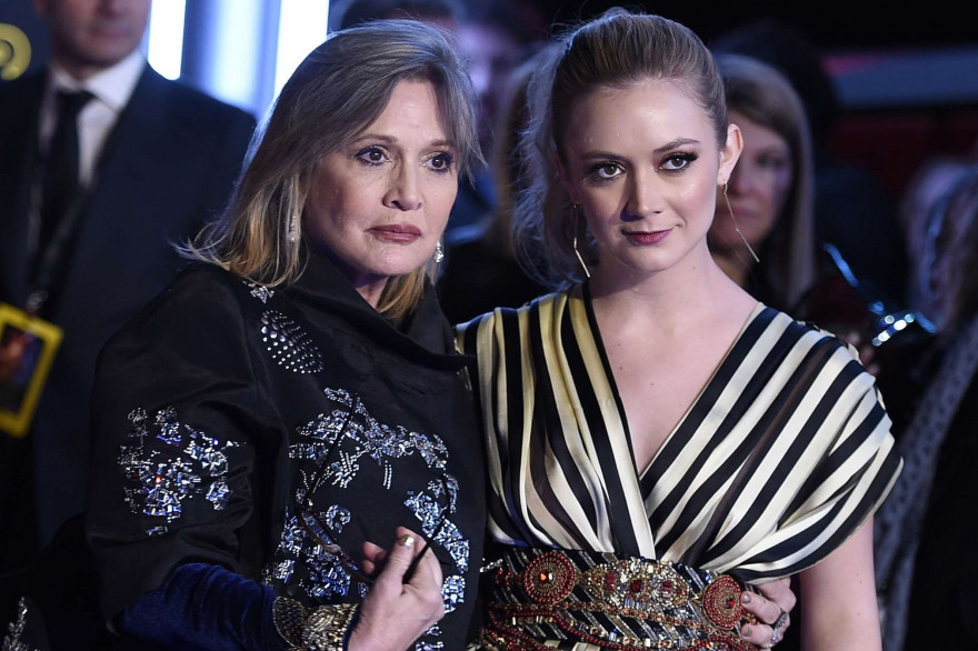 Bille Lourd et sa mère, Carrie Fisher, le 14 décembre 2015, lors de la première de "Star Wars 7"