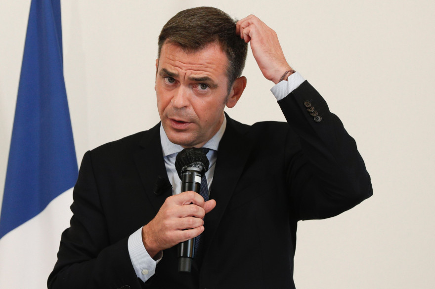 Le ministre de la Santé Olivier Véran en conférence de presse à Paris le 17 septembre 2020