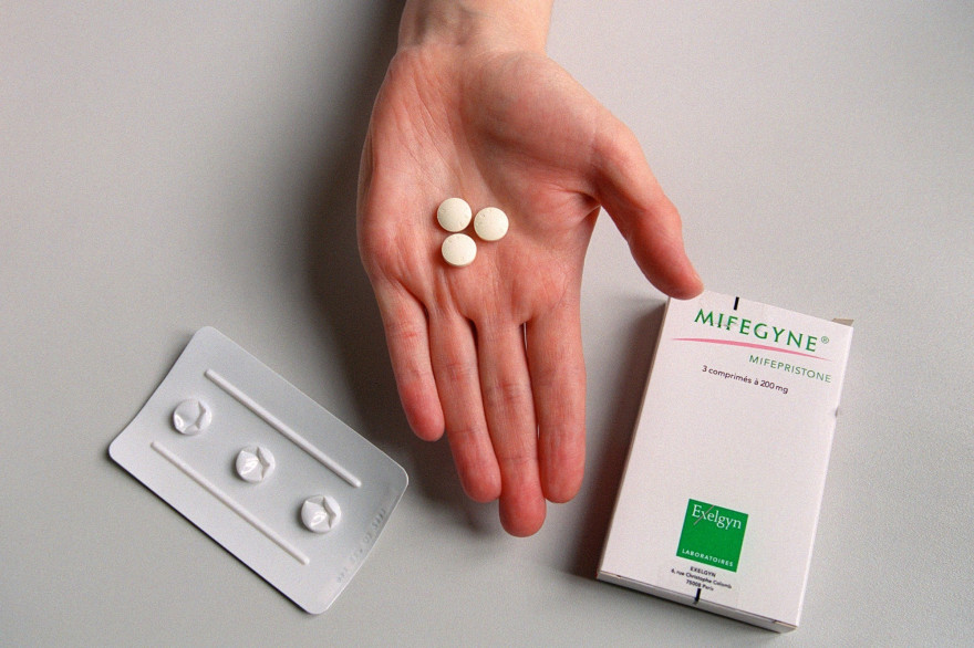 Confinement L Ivg Medicamenteuse Officiellement Autorisee Jusqu A 9 Semaines A Domicile