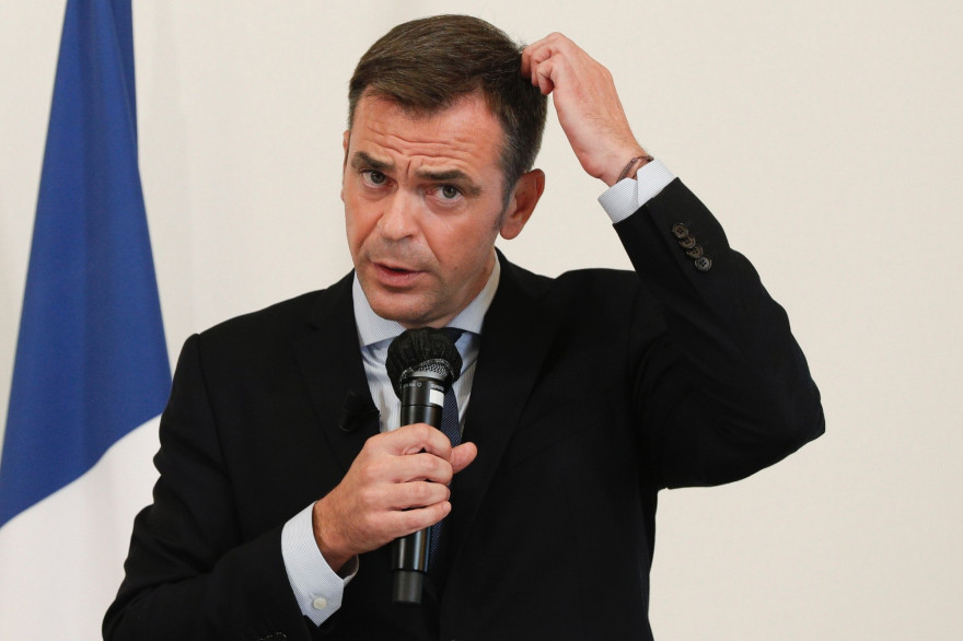 Le ministre de la Santé Olivier Véran en conférence de presse à Paris le 17 septembre 2020