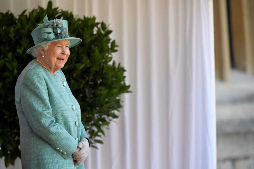 Elizabeth II au château de Windsor le 13 juin 2020