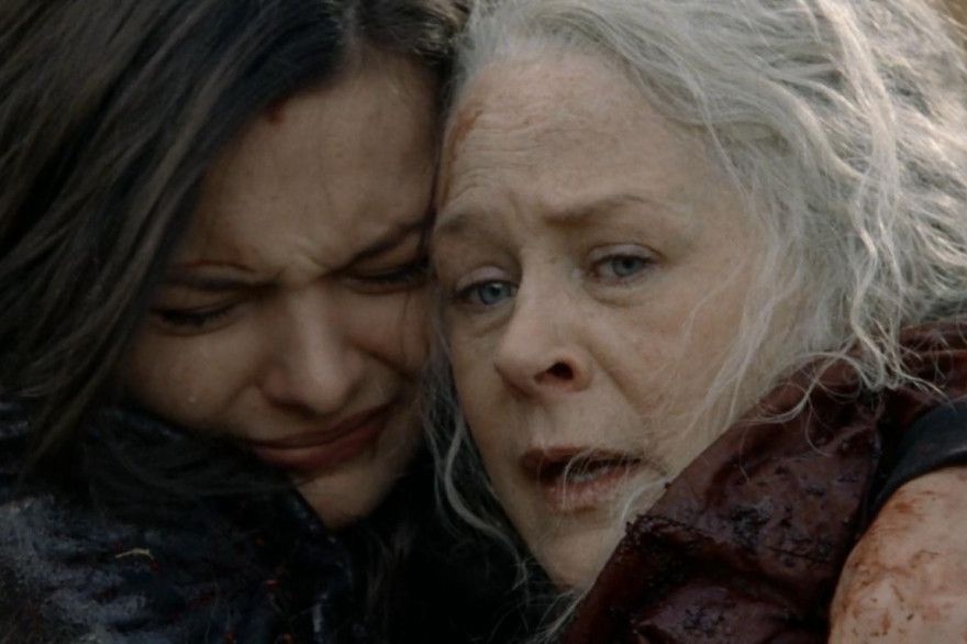 Lydia et Carol dans le final de la saison 10 de "The Walking Dead"
