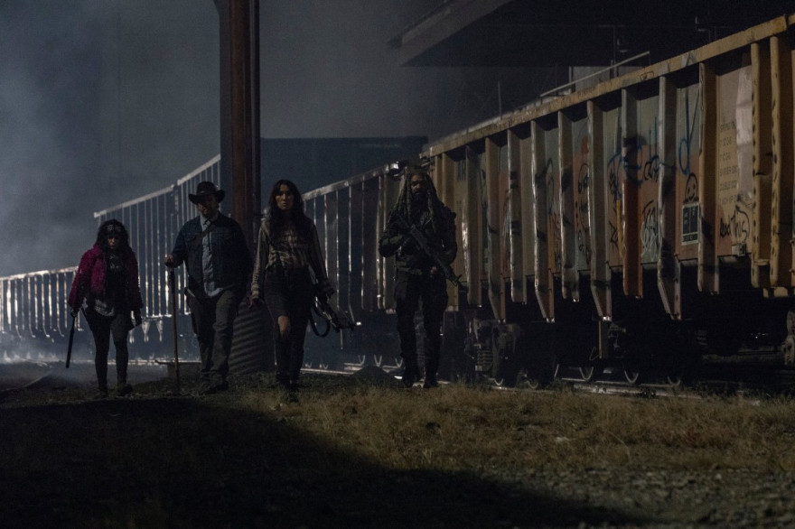 Princesse, Yumiko, Eugene et Ezekiel dans le final de la saison 10 de "The Walking Dead"
