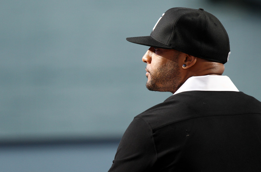 Le rappeur Booba sur le plateau du "Grand Journal" de Canal+, le 14 mai 2011 à Cannes (archives)