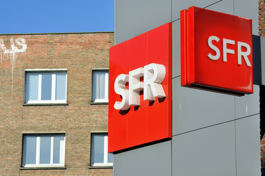 Une enseigne SFR à Dunkerque, le 1er avril 2014 (image d'illustration)