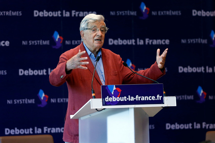 Jean-Pierre Chevènement était invité à l'université d'été de Debout la France à Yerres le 29 août 2015.