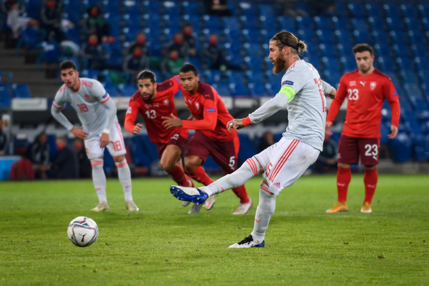 Le défenseur espagnol Sergio Ramos, face à la Suisse, le 14 novembre 2020