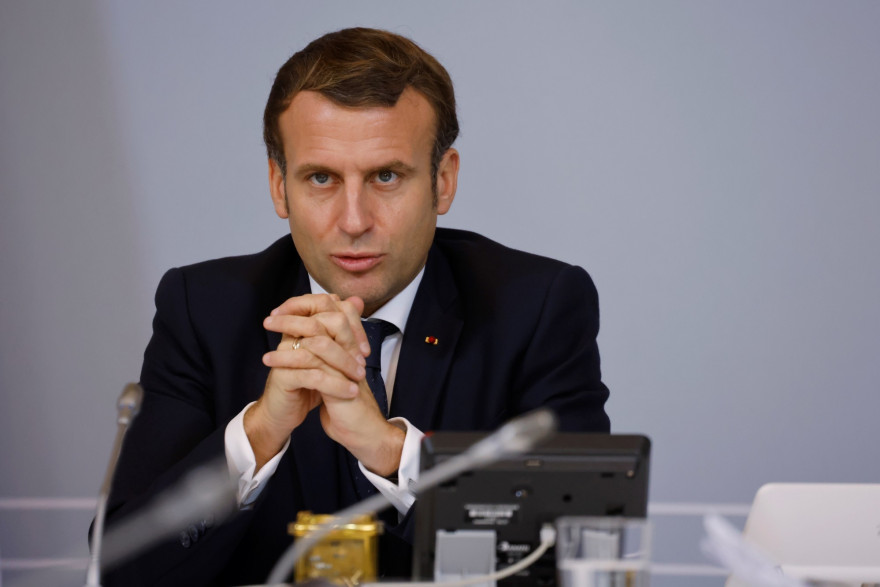Emmanuel Macron au palais de L'Élysée, le 17 novembre 2020.