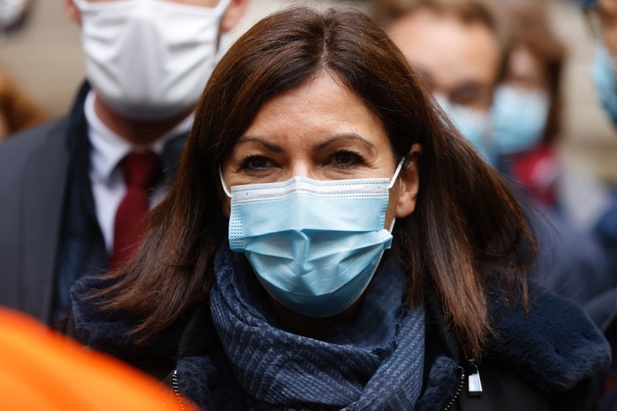 La maire (PS) de Paris, Anne Hidalgo, lors d'une visite à l'AP-HP, le 15 octobre 2020 à Paris.