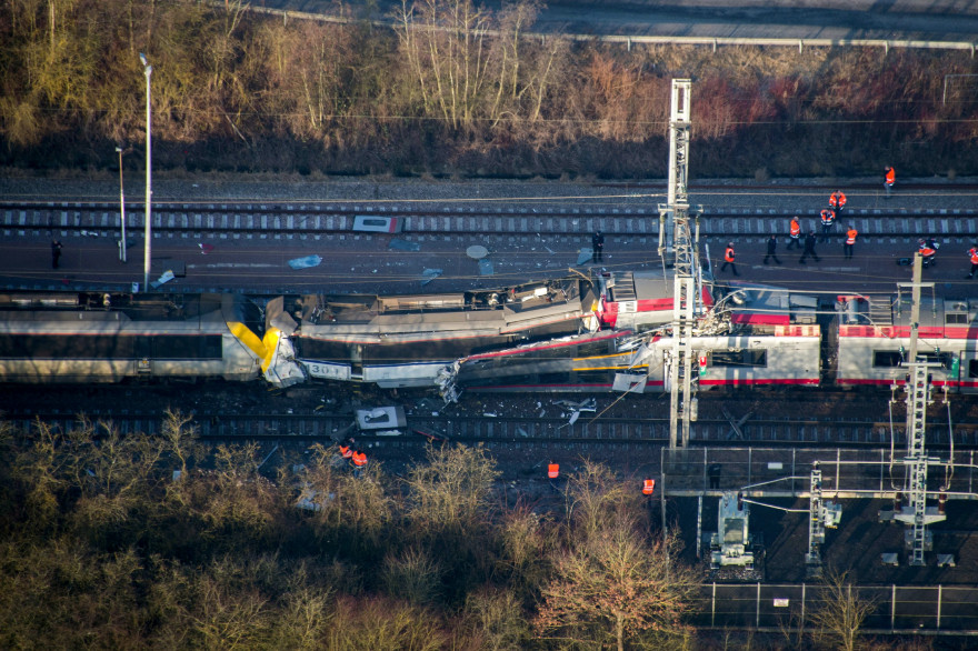 Une personne est morte dans la violente collision entre deux trains au Luxembourg, le 14 février 2017