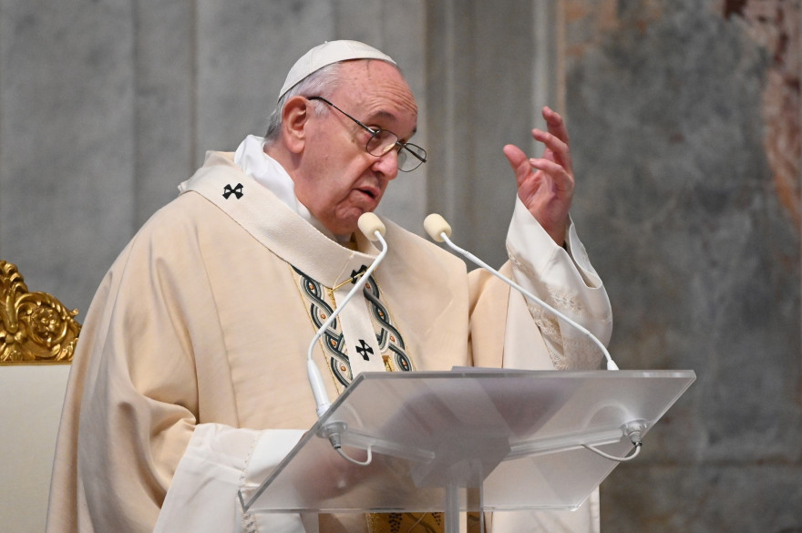 Le Pape François lors d'une messe pendant les Journées mondiales de la jeunesse (JMJ), le 22 novembre 2020 à la basilique Saint-Pierre au Vatican.