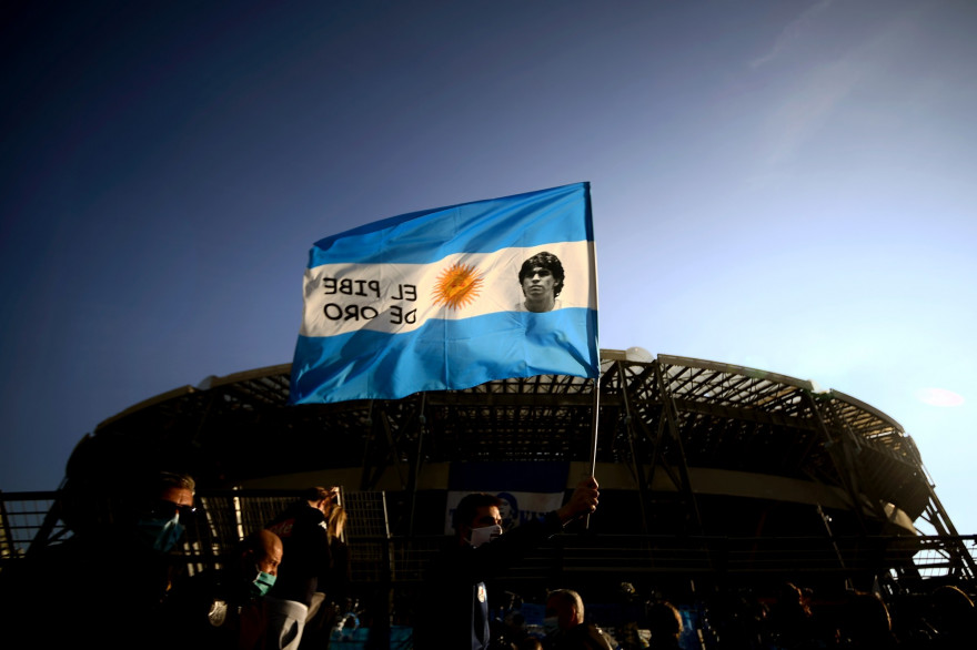 Jeudi 26 novembre, Rocio Olivia, la dernière compagne de Diego Maradona s'est plainte de ne pas avoir pu assister à la veillée funèbre familiale.