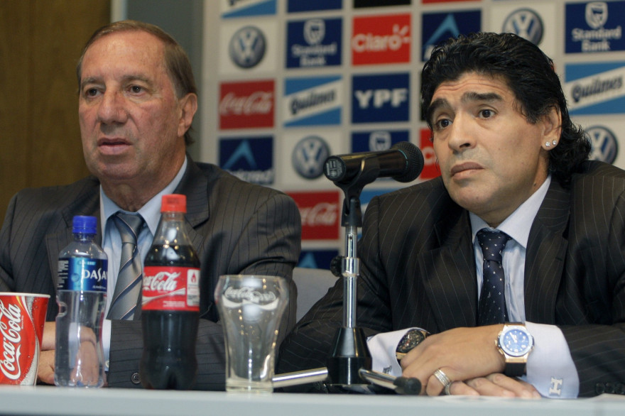 Carlos Bilardo et Diego Maradona en 2008.