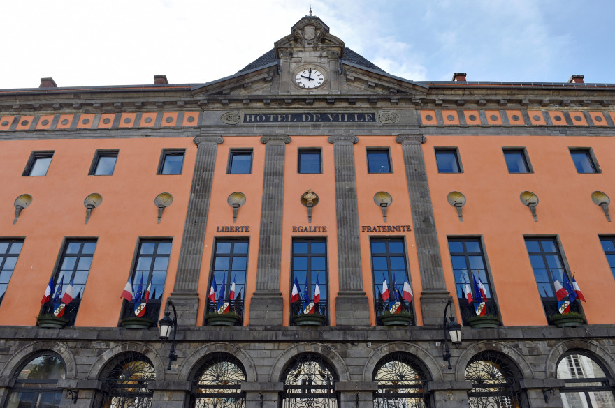 L'hôtel de ville d'Aurillac (illustration)