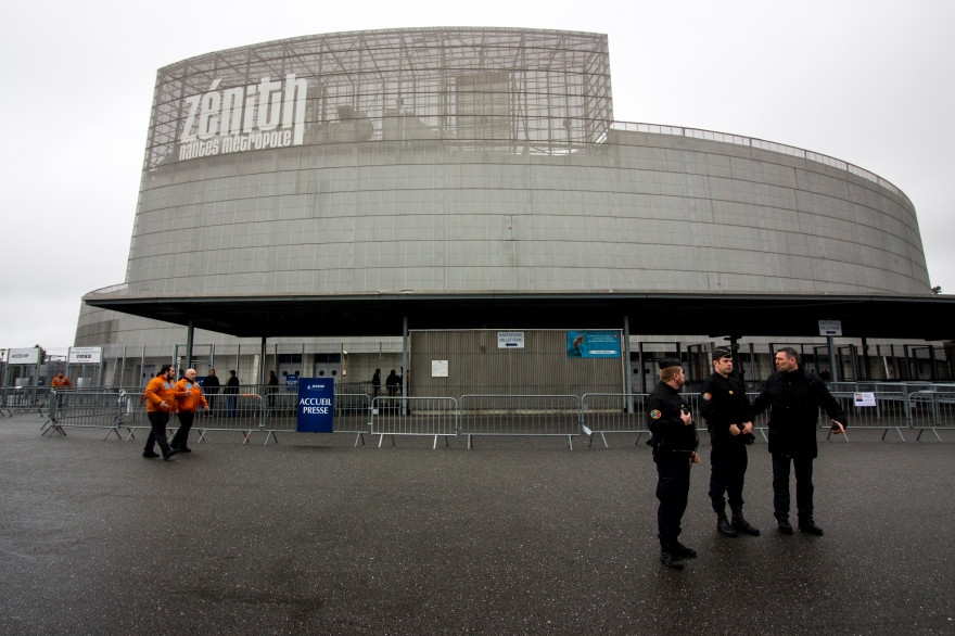 Le Zénith de Nantes a été placé sous haute sécurité à l'occasion du meeting de Marine Le Pen dimanche 26 février.