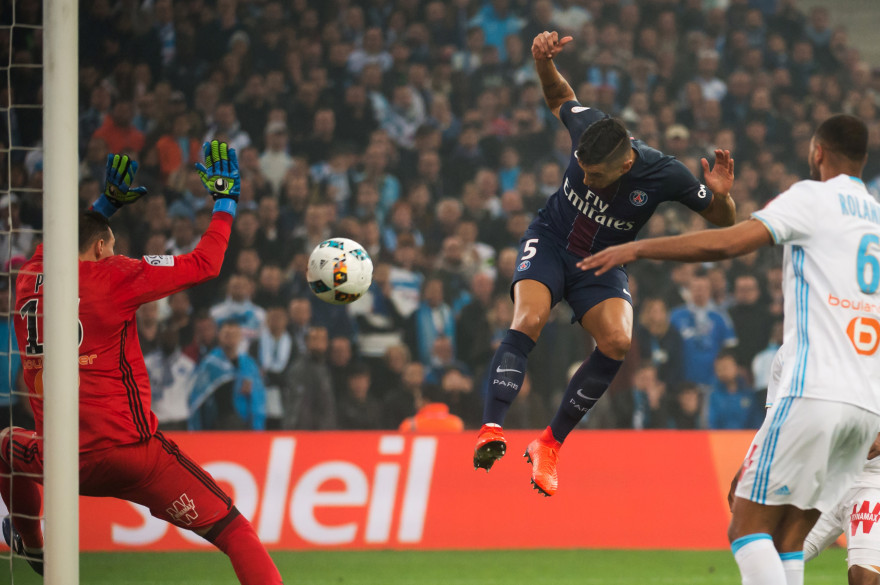 Marquinhos signe le premier but du match lors d'OM-PSG le 26 février 2017
