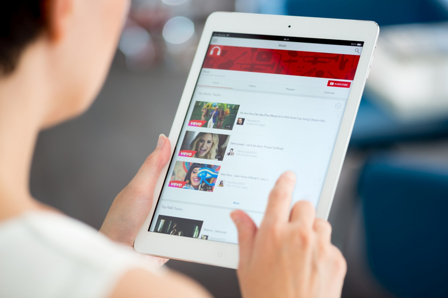 YouTube restreint des vidéos LGBTQ