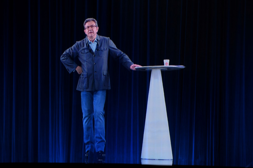 L'hologramme de Jean-Luc Mélenchon, lors de son meeting à Dijon le 18 avril 2017