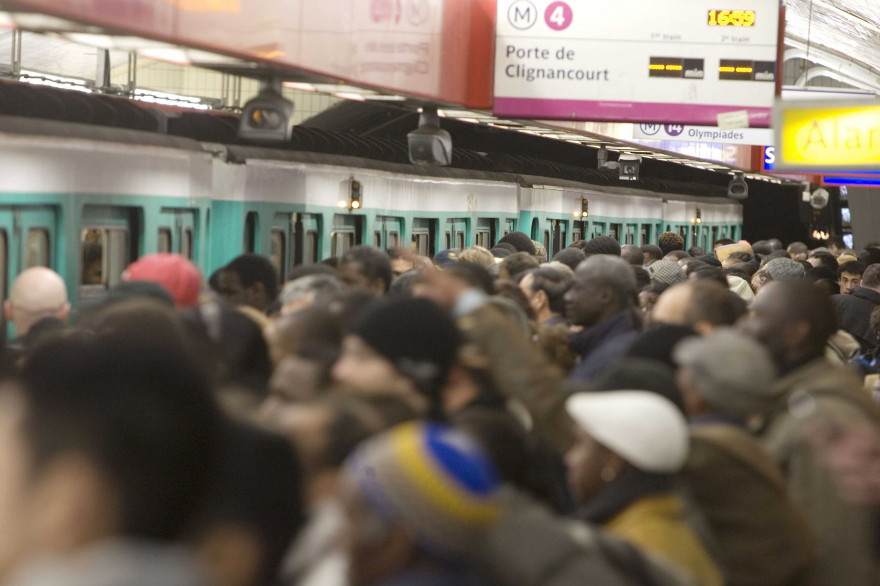 Un quai de la station de métro parisienne Châtelet
